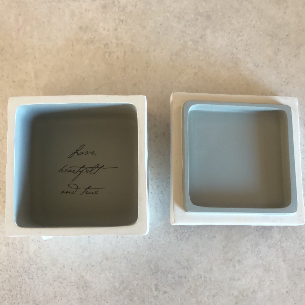 Willow Tree keepsake box - Picture 2 of 4